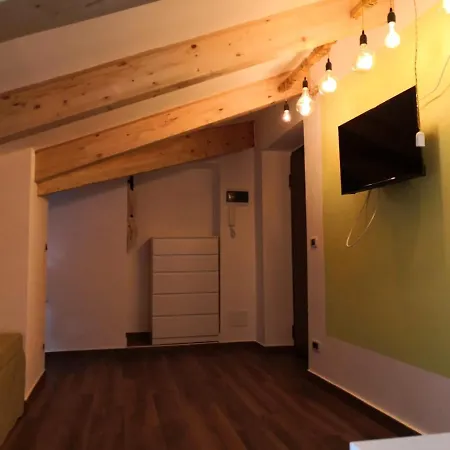 Romantica Mansarda Nel Cuore Di Turín