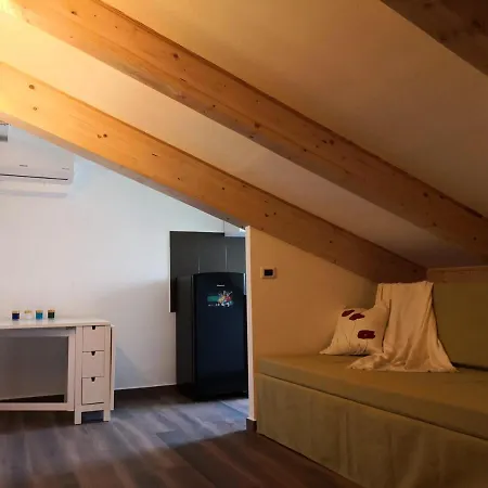 Romantica Mansarda Nel Cuore Di Turín