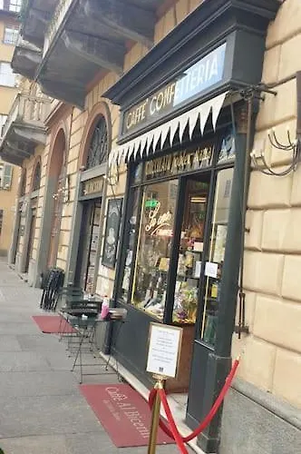 Romantica Mansarda Nel Cuore Di Apartman Torino