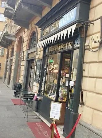 Romantica Mansarda Nel Cuore Di Daire Torino